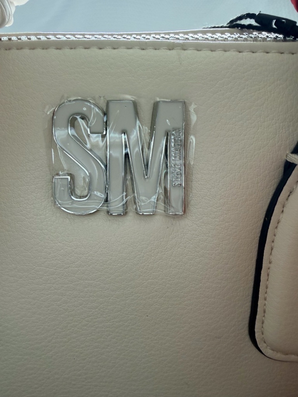 Steve Madden Vanilla Cherry Accent Satchel/Crossbody ✨Rare✨ - Picture 5 of 11